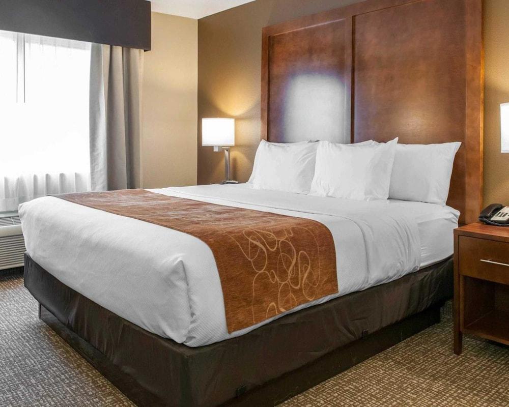 Comfort Suites Terre Haute University Area Kültér fotó