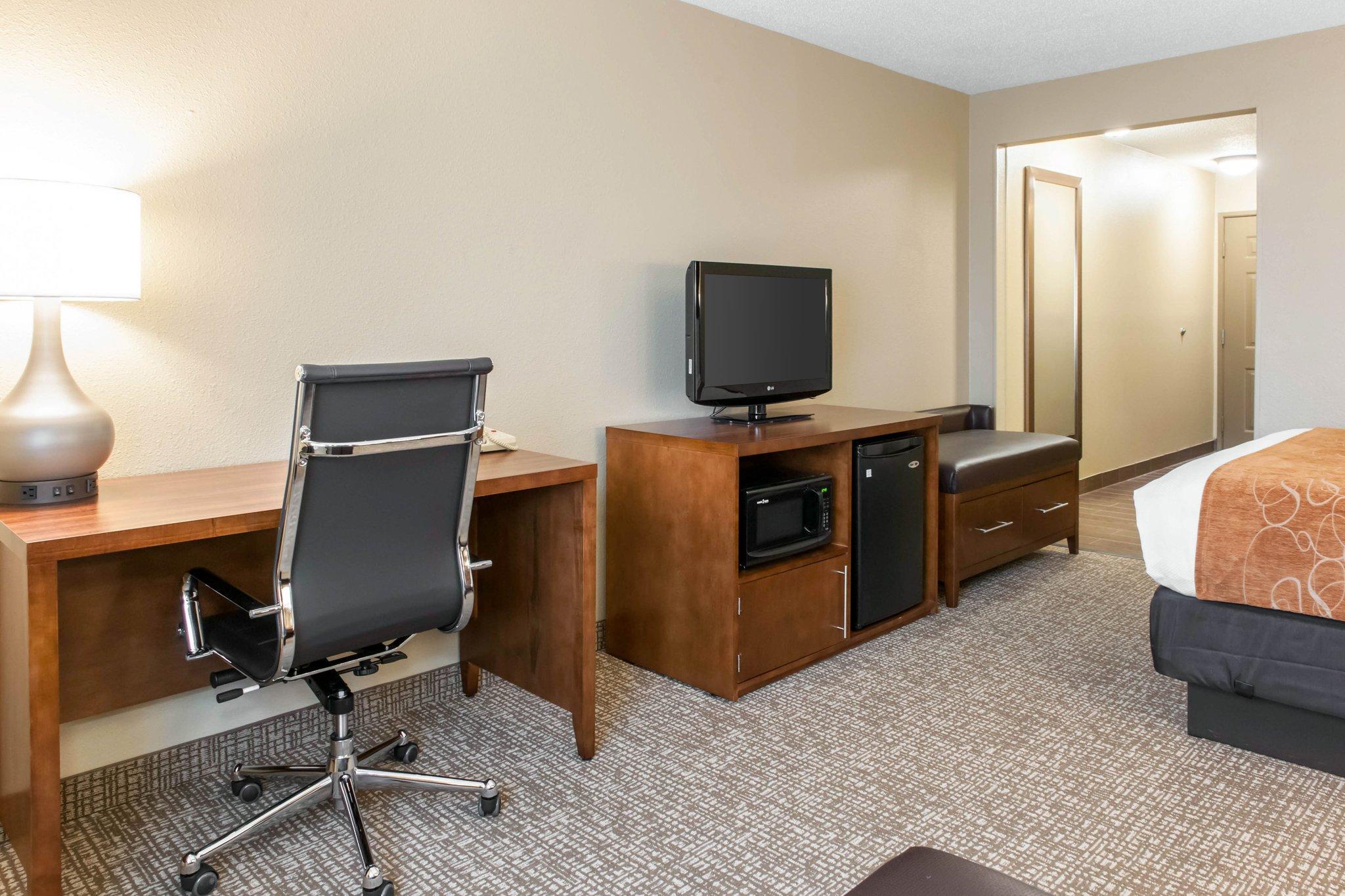Comfort Suites Terre Haute University Area Kültér fotó