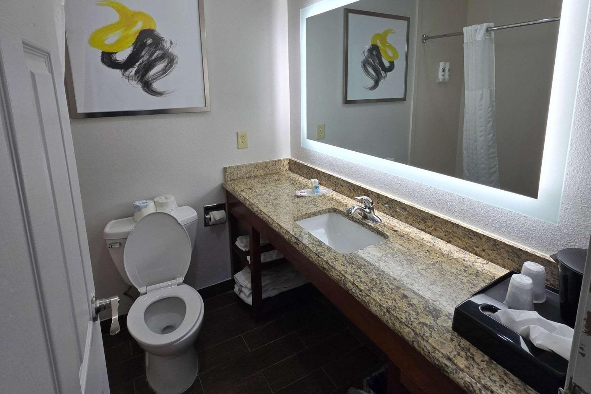 Comfort Suites Terre Haute University Area Kültér fotó